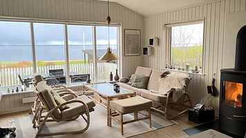 Enjoy the silence and stunning view over the sea