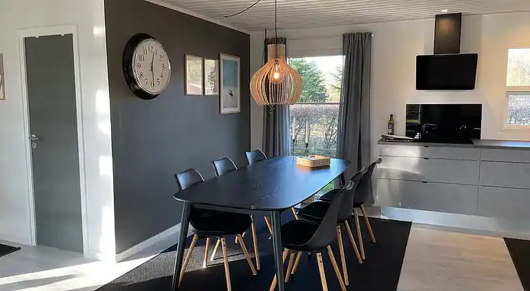 Neu renoviertes Ferienhaus 150 m vom Fjord