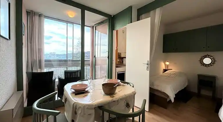 Apartment in Gréoux-les-Bains
