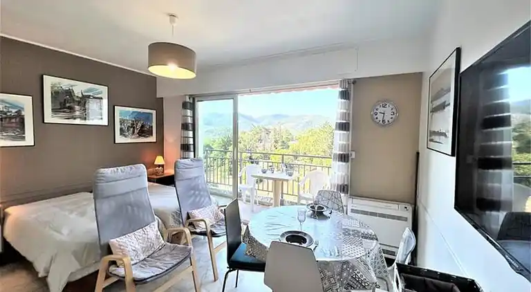 Apartment in Gréoux-les-Bains