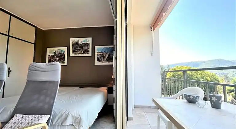 Apartment in Gréoux-les-Bains