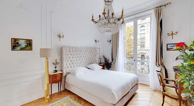 Apartment in Chaillot