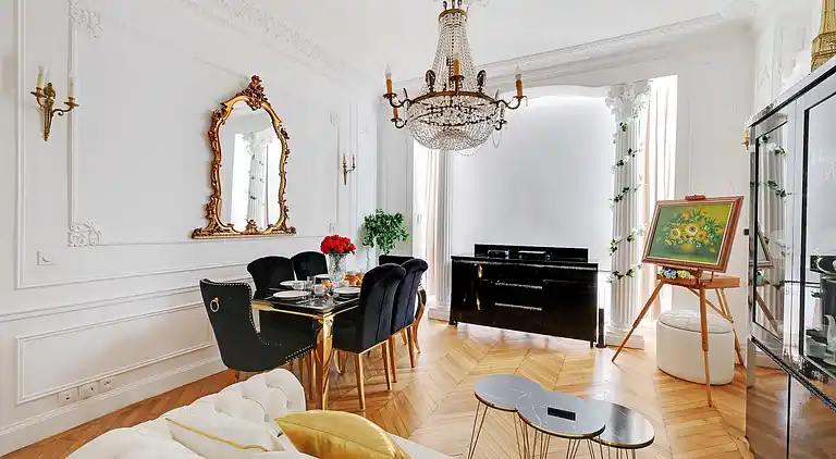 Apartment in Chaillot
