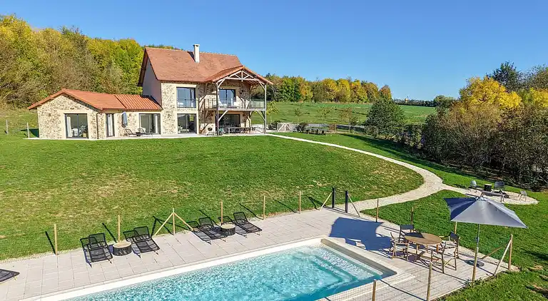 Cottage in Génis