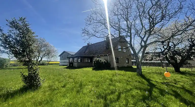 Renoviertes Landhaus 50 m vom Wasser