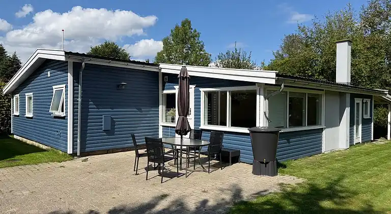 Familievenligt sommerhus nær skov og slot