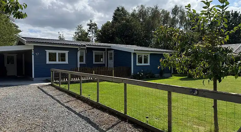 Familievenligt sommerhus nær skov og slot