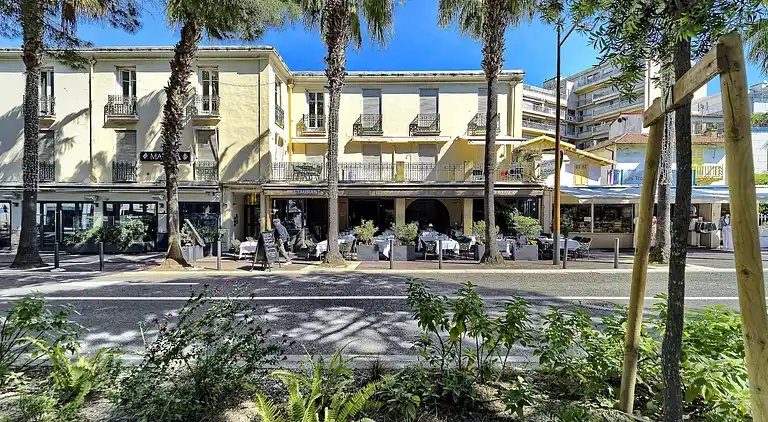 Apartment in Juan-les-Pins