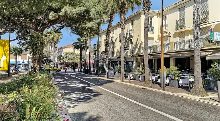 Apartment in Juan-les-Pins