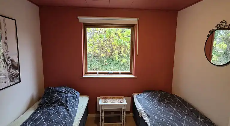 Hyggeligt Sommerhus med Fjordudsigt