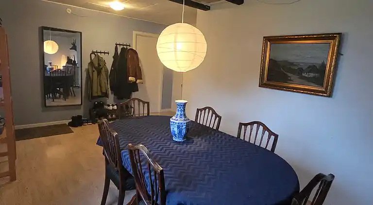 Hyggeligt Sommerhus med Fjordudsigt