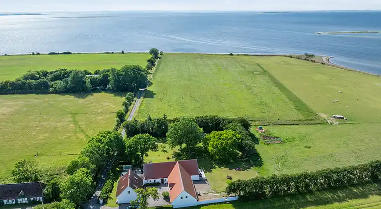 Ferielejlighed med havudsigt på Strynø