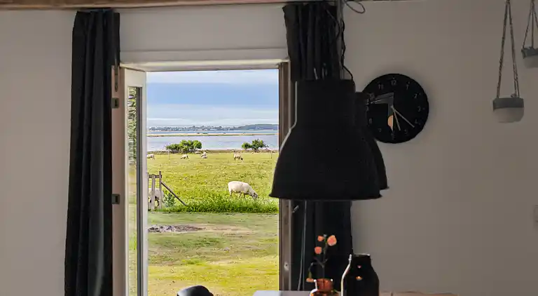 Ferielejlighed med havudsigt på Strynø