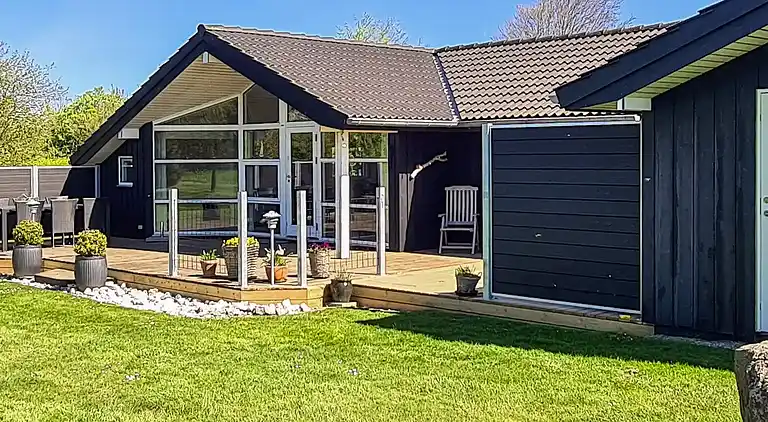 Dejligt sommerhus i Nordborg med 200 m til strand
