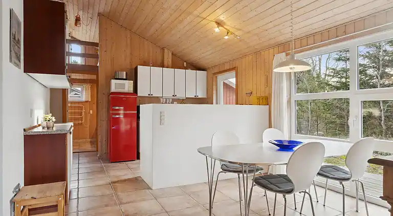 Roligt sommerhus tæt på strand og natur