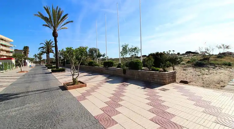 Apartment in Canet d'en Berenguer