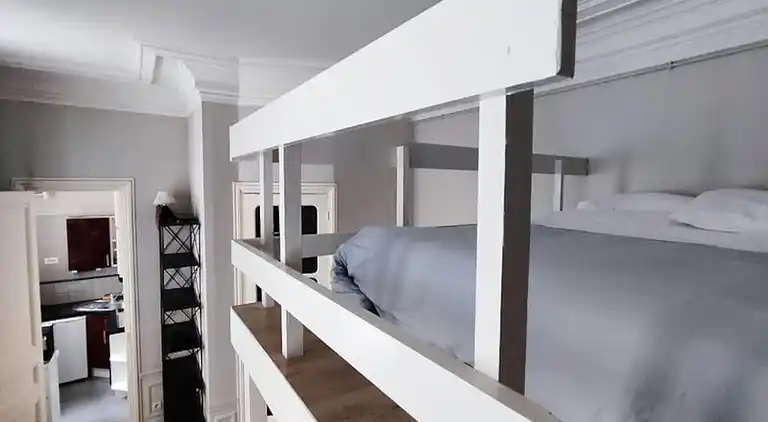 Apartment in Chaillot