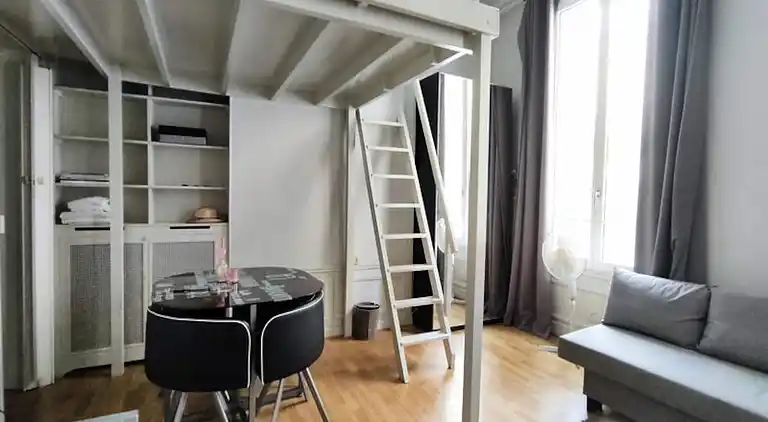 Apartment in Chaillot