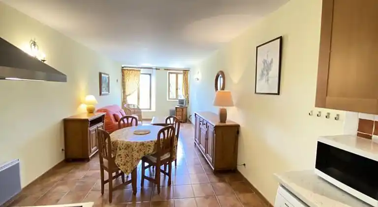Apartment in Brunet