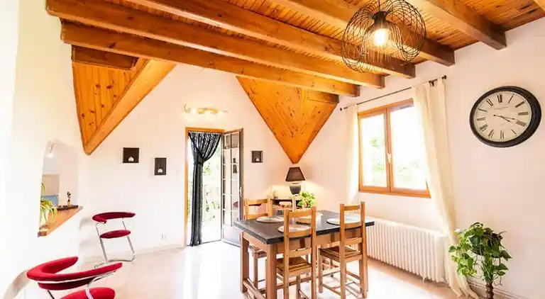 Apartment in Saint-Sauveur-de-Peyre