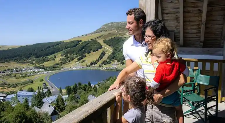 Apartment in Compains