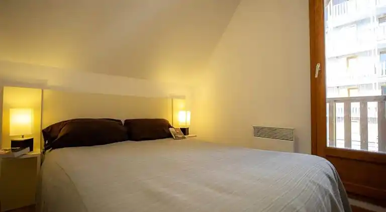 Apartment in Compains