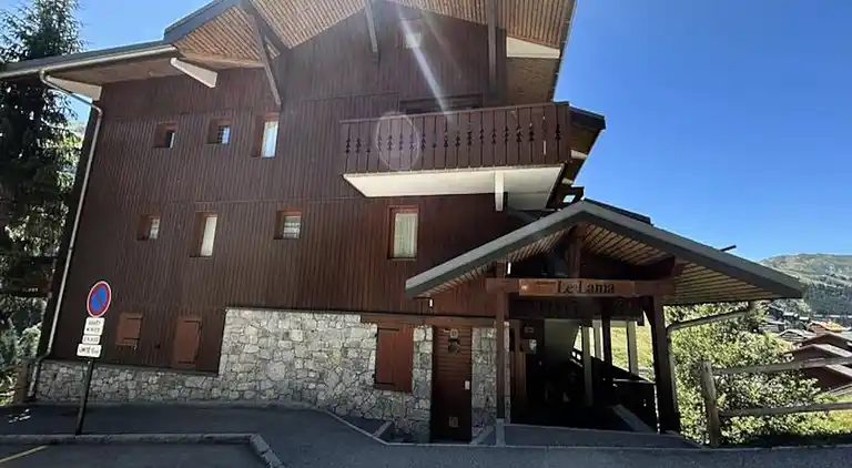Apartment in Les Allues