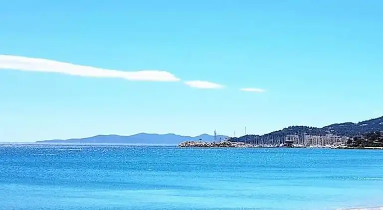 Apartment in Bormes-les-Mimosas