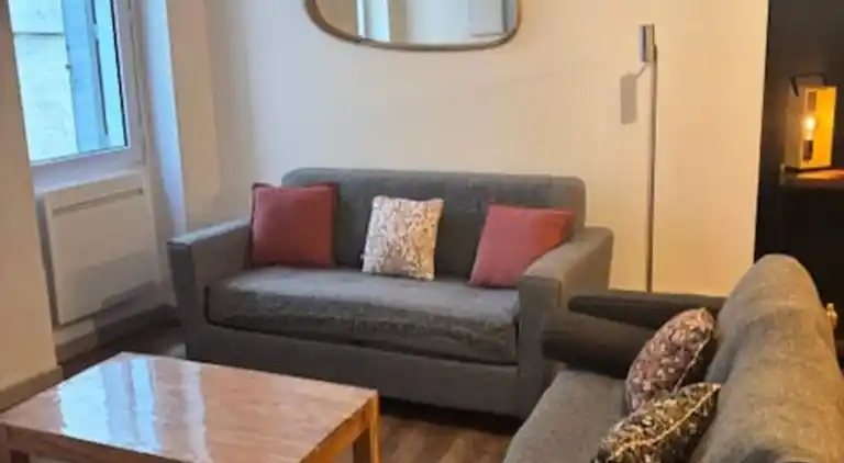 Apartment in Lagnes