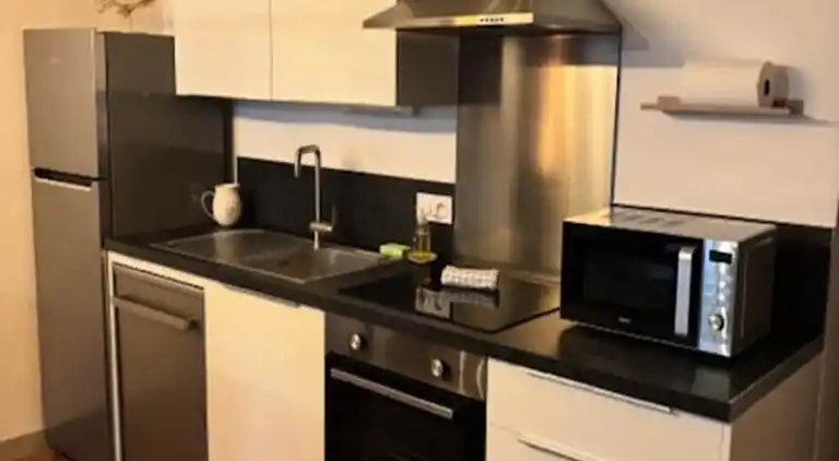 Apartment in Lagnes