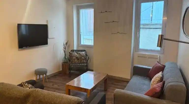 Apartment in Lagnes