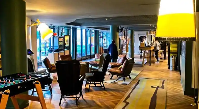 Apartment in Issy-les-Moulineaux