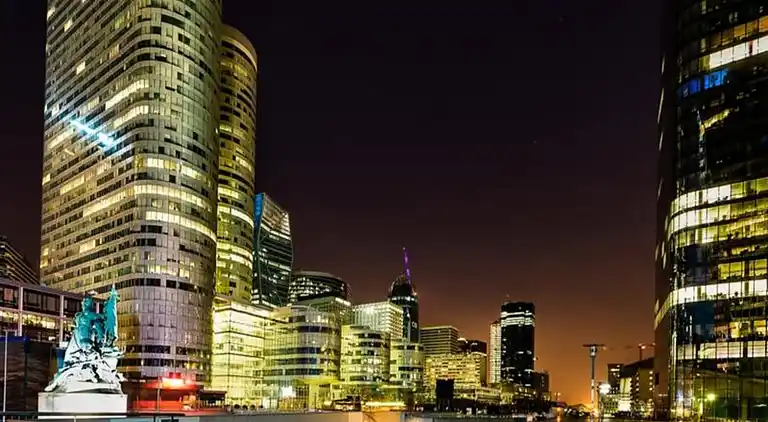 Apartment in Issy-les-Moulineaux