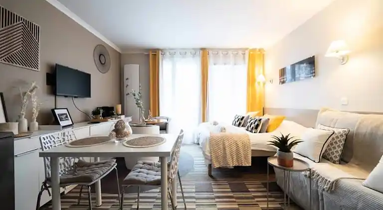 Apartment in Issy-les-Moulineaux