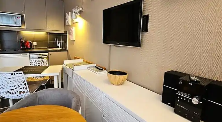 Apartment in Issy-les-Moulineaux