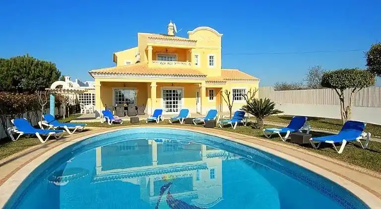 Ferienwohnung in Guia