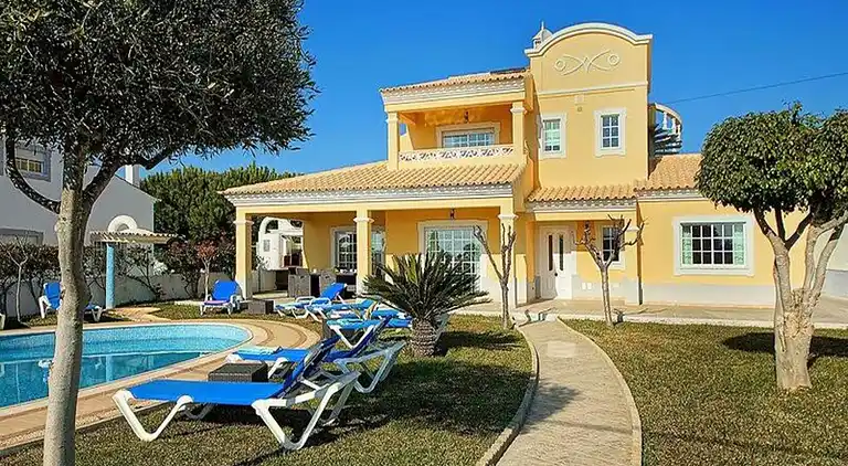 Ferienwohnung in Guia