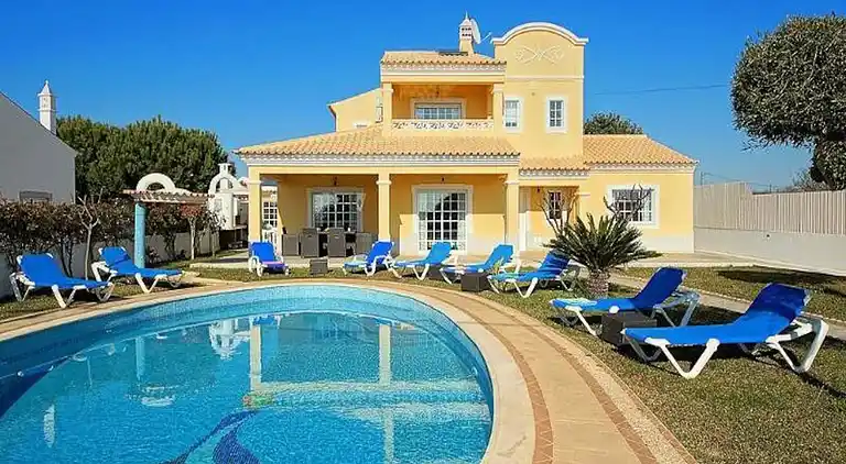 Ferienwohnung in Guia