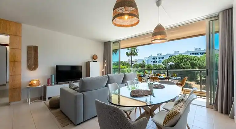 Ferienwohnung in Urbanização dos Salgados