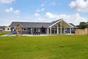 Ferienhaus auf Sydals mit Pool & Aktivitäten