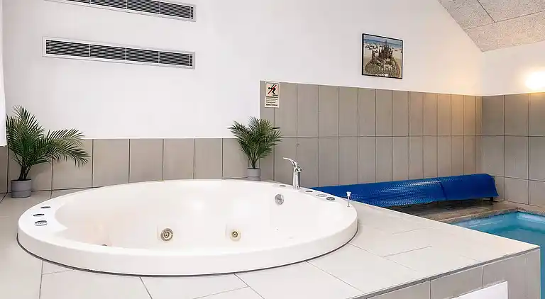 Luxus-Poolhaus mit Wasserpark & Aktivitäten