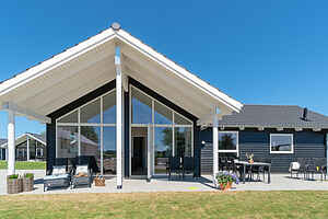 Ferienhaus mit Sauna & Spielen an der Ostsee