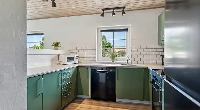 Geräumiges Ferienhaus für 12 mit Pool & Spa