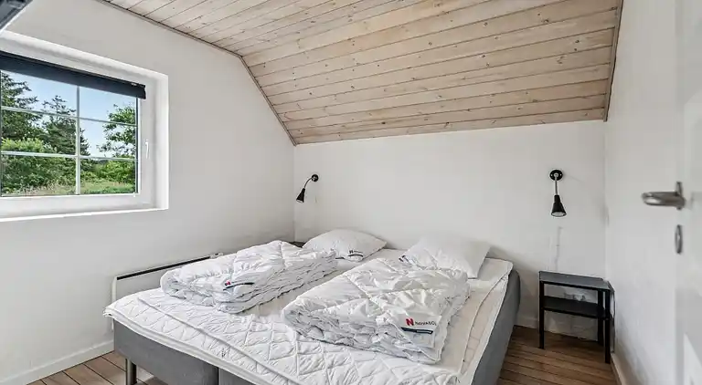 Geräumiges Ferienhaus für 12 mit Pool & Spa