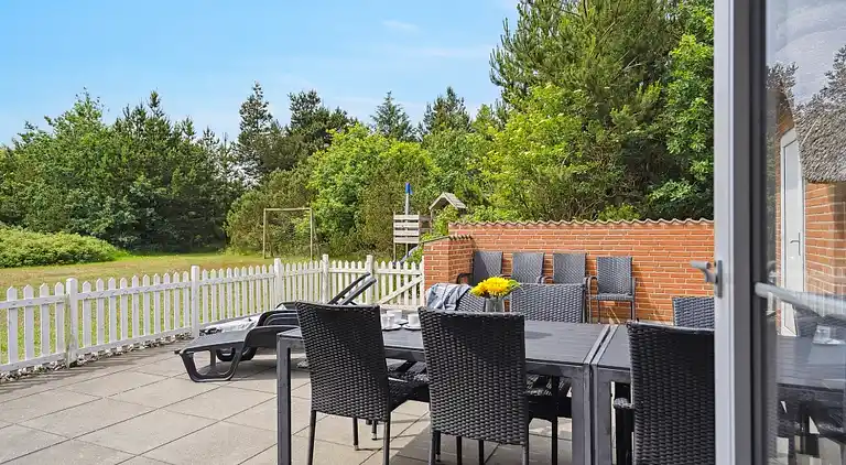 Geräumiges Ferienhaus für 12 mit Pool & Spa