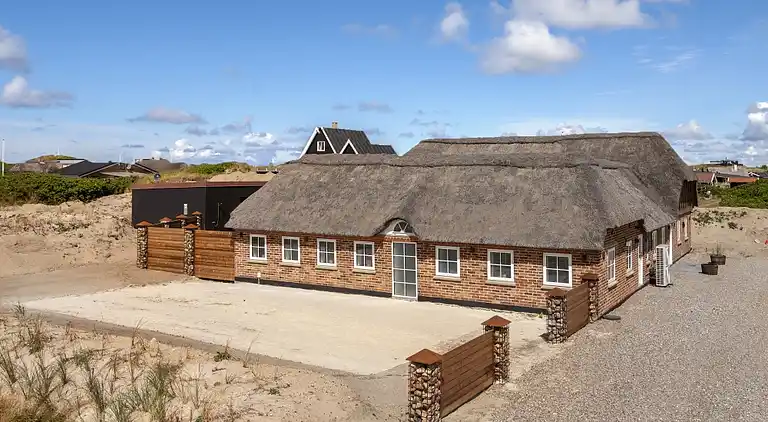 Luxus-Ferienhaus an der Nordsee mit Pool