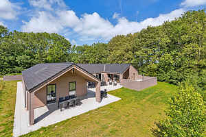 Luxury 24-person holiday home on Als