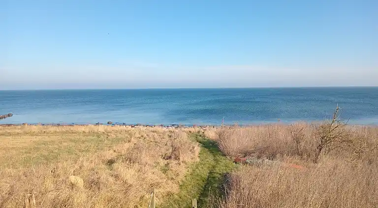 Hyggeligt sommerhus med havudsigt