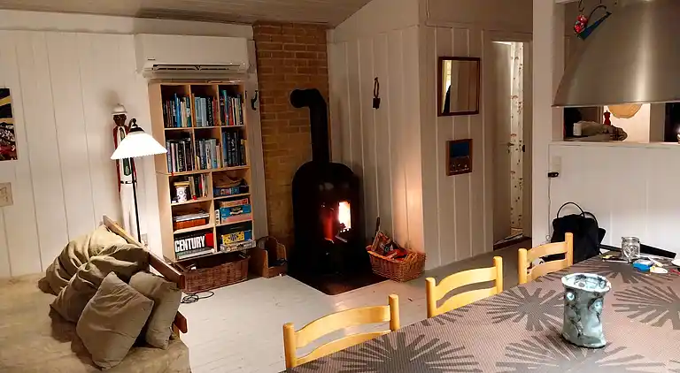 Hyggeligt sommerhus med havudsigt