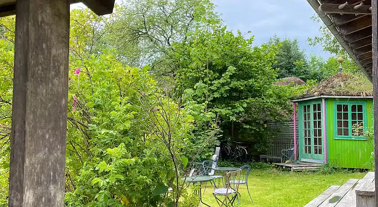 Architektenoase in der Landschaft von Mols